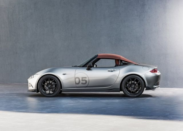 Mazda MX-5 Spyder Concept Mercury Silver dış tasarım