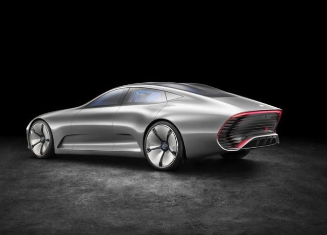 Concept IAA ön koltuklar ve iç mekan detayları