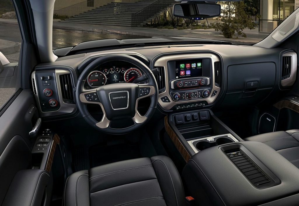 GMC Sierra Denali Ultimate arşiv görseli 6