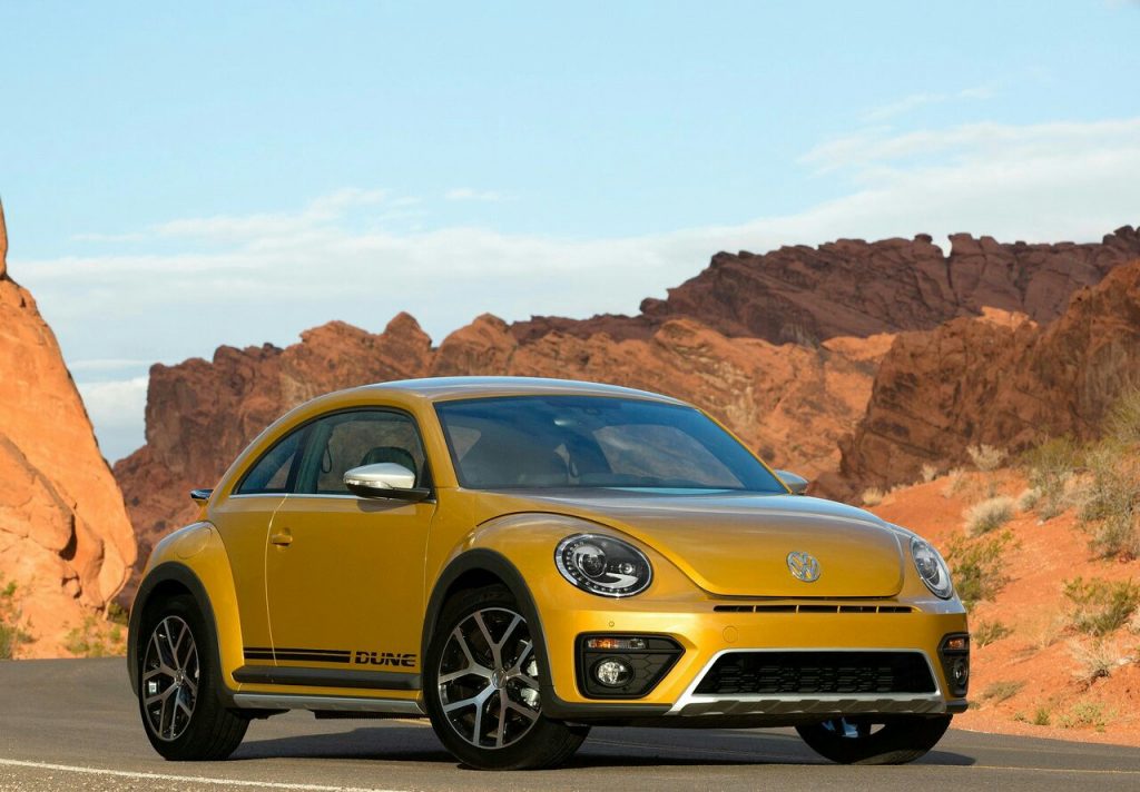 Volkswagen Beetle Dune coupe önden üç çeyrek görünüm