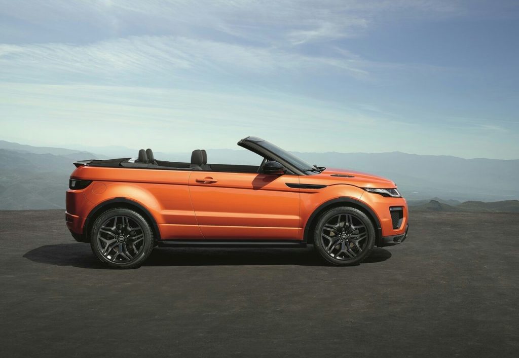 Range Rover Evoque Cabrio açık tavanlı yan görünüm