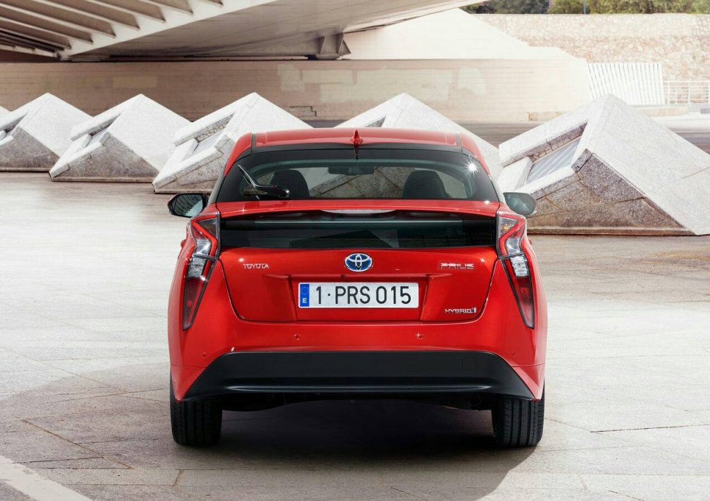 2016 Toyota Prius arşiv görseli 2