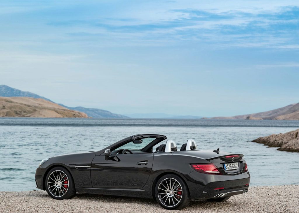 Mercedes-AMG SLC43 açık tavanlı roadster tasarımı