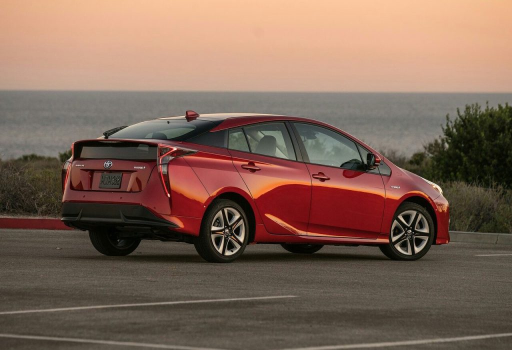 2016 Toyota Prius arşiv görseli 4