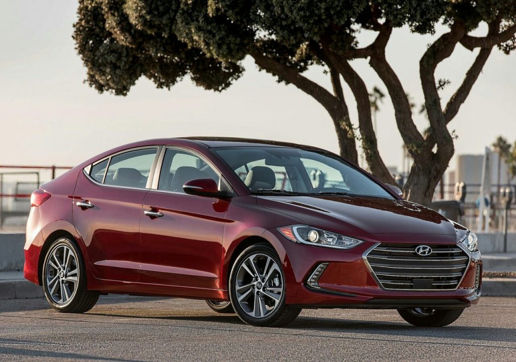 Hyundai Elantra arşiv görseli 6