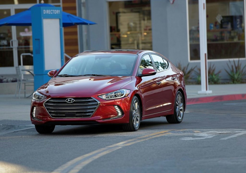 Hyundai Elantra arşiv görseli 3