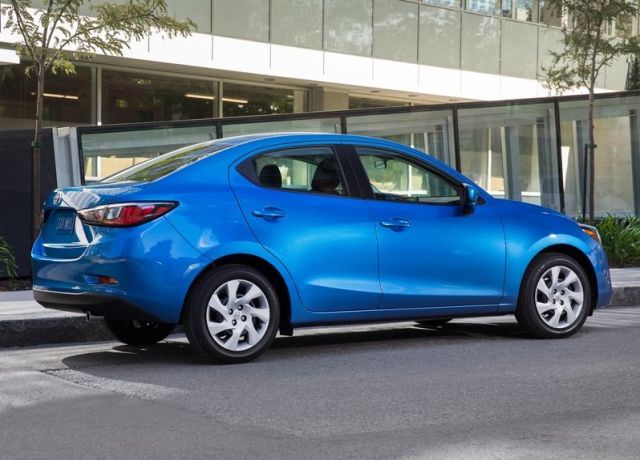 2016 Toyota Yaris Sedan otomobil arşiv görseli