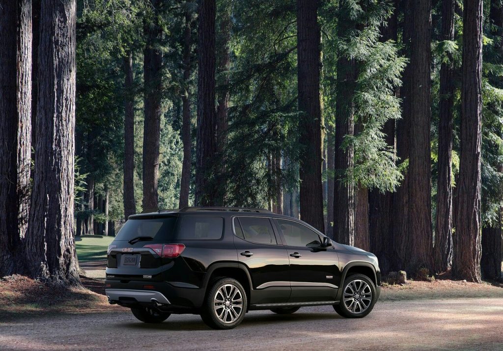 GMC Acadia arka bölüm tasarım görünümü