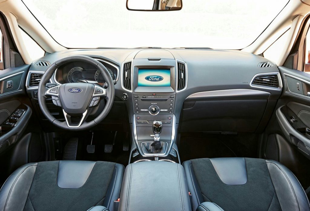 Ford S-MAX arşiv galerisi dış görünüm