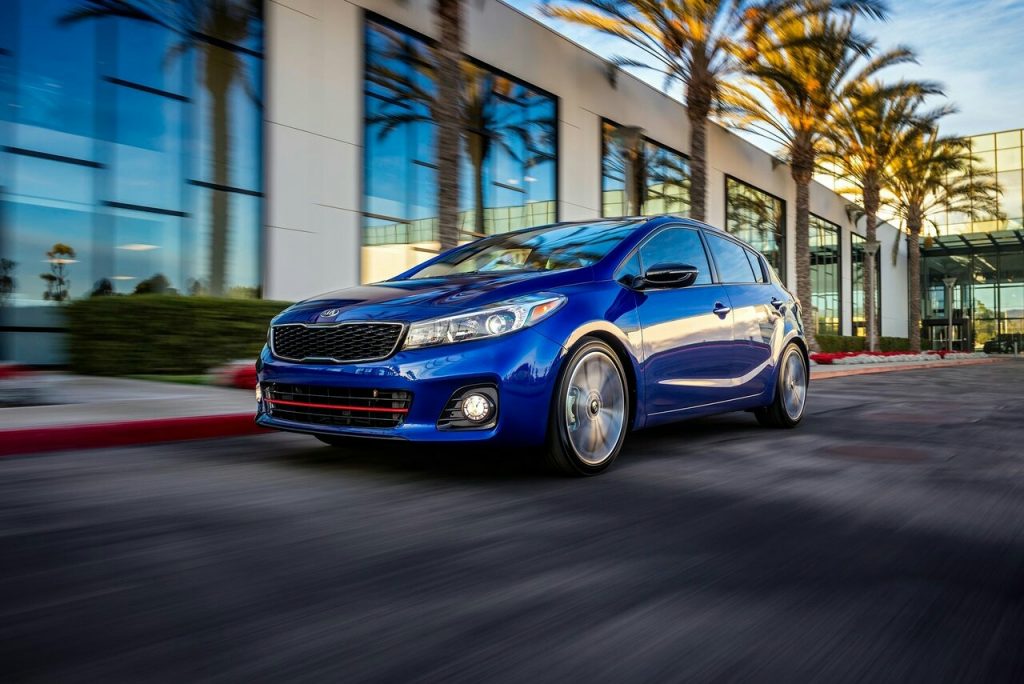 Kia Forte5 gövde ve ön tasarım ayrıntıları