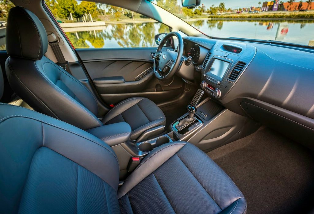 Kia Forte sedan tasarım görünümü