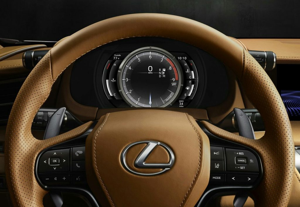 Lexus LC 500 direksiyon ve gösterge paneli