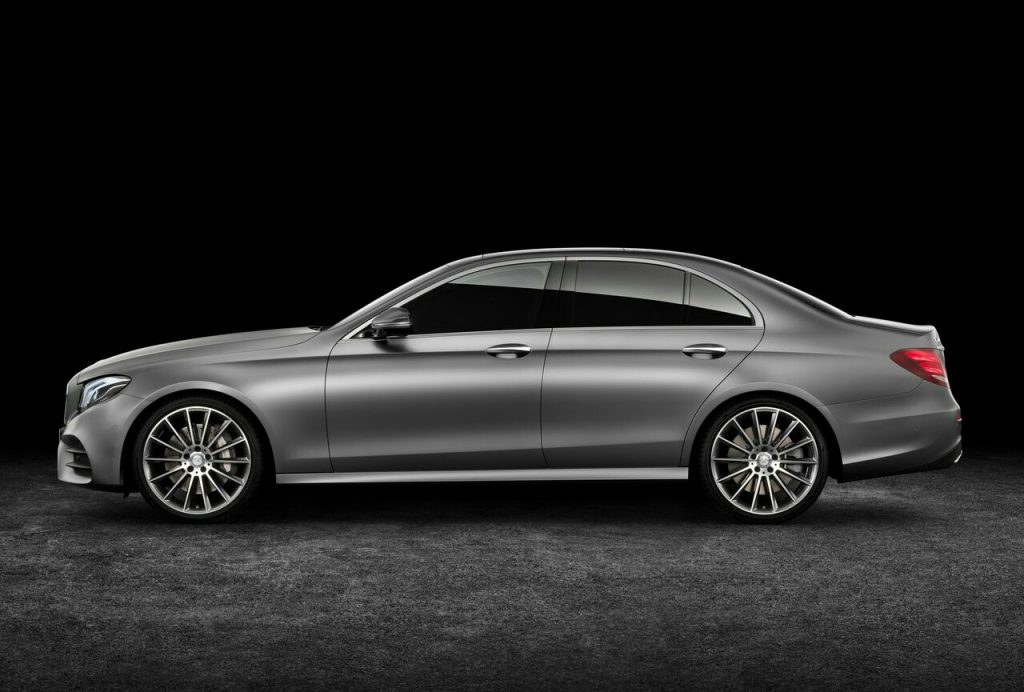 W213 Mercedes-Benz E-Class iç mekân detayları