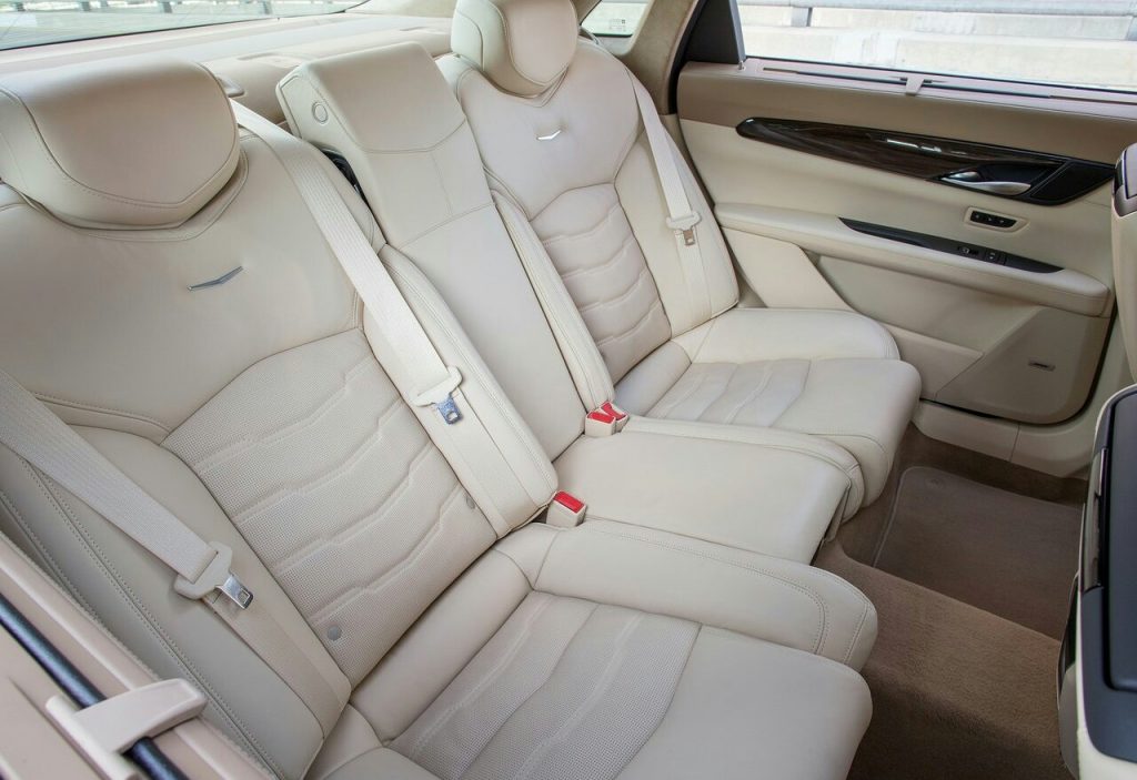 Cadillac CT6 arka bölüm görseli