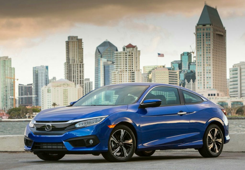 Honda Civic Coupe kokpit