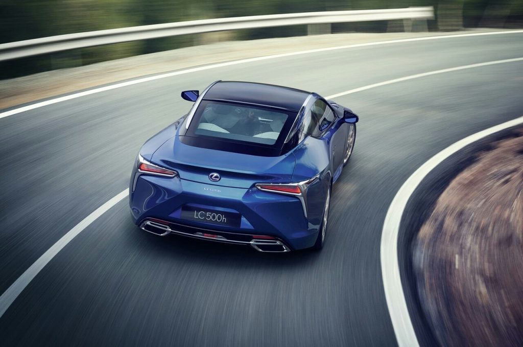 Lexus LC hibrit coupe arşiv görseli 2