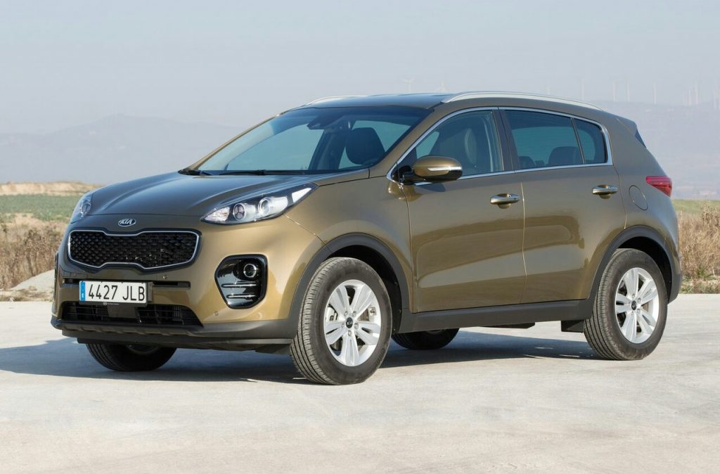 Kia Sportage yan profil arşiv görseli