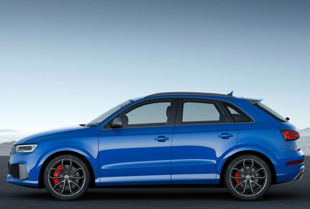 Audi RS Q3 performance yan profil görünümü