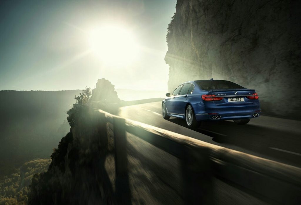 BMW ALPINA B7 xDrive arka tasarım detayı