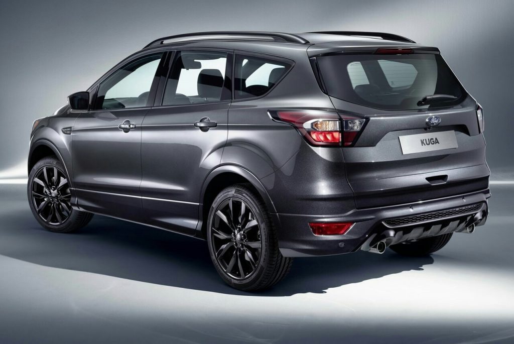 Ford Kuga arka üç çeyrek görünüm