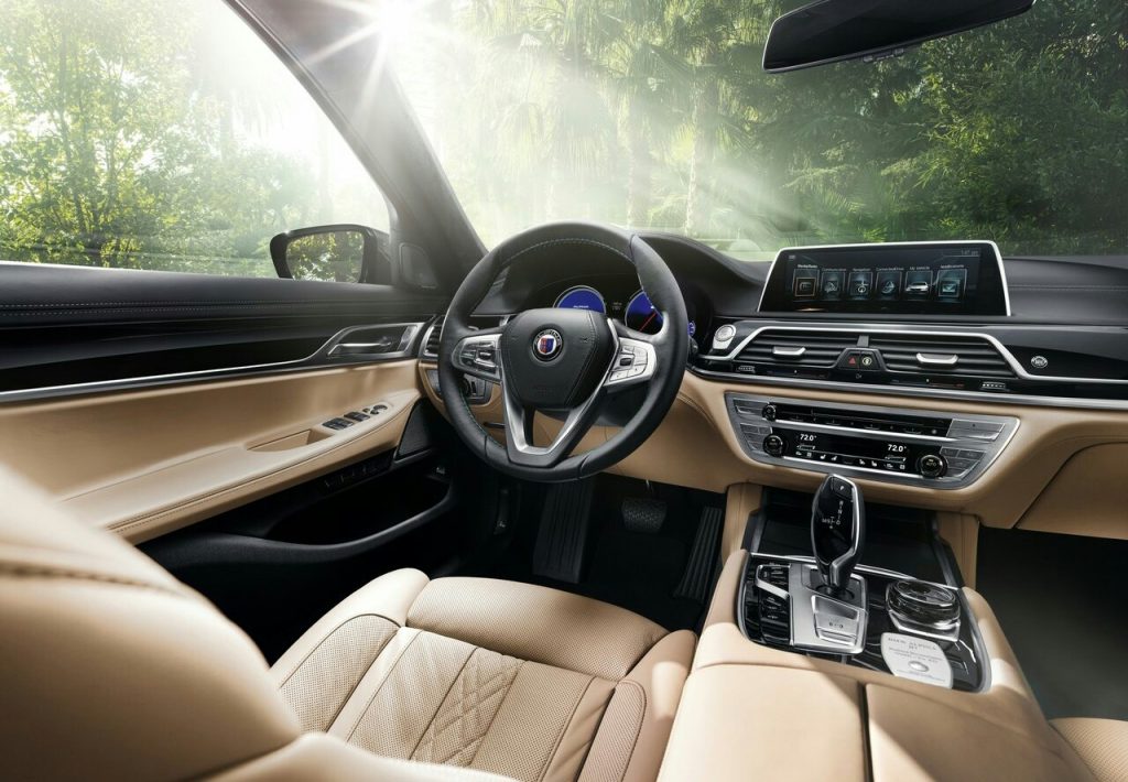 BMW ALPINA B7 xDrive ön koltuklar