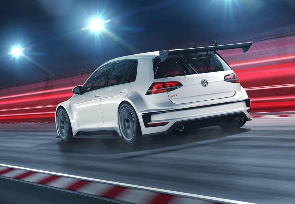 Golf GTI TCR yarış otomobili arka görünüm