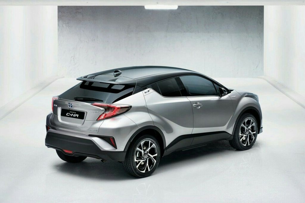 Toyota C-HR dönem arşiv karesi