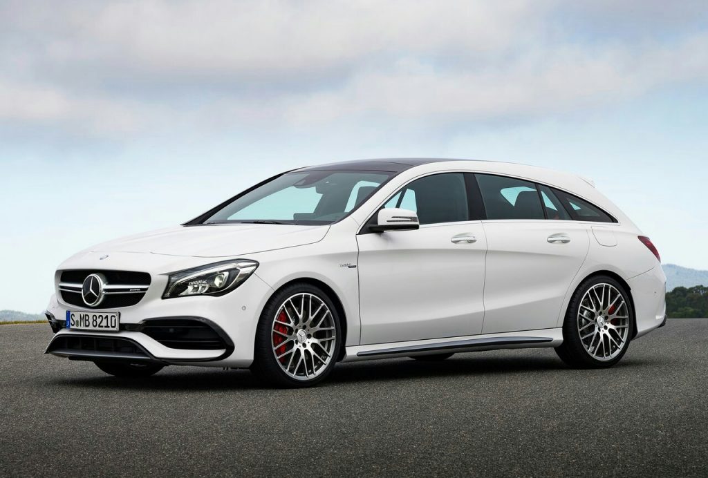 Mercedes-AMG CLA 45 Shooting Brake ön üç çeyrek görünümü