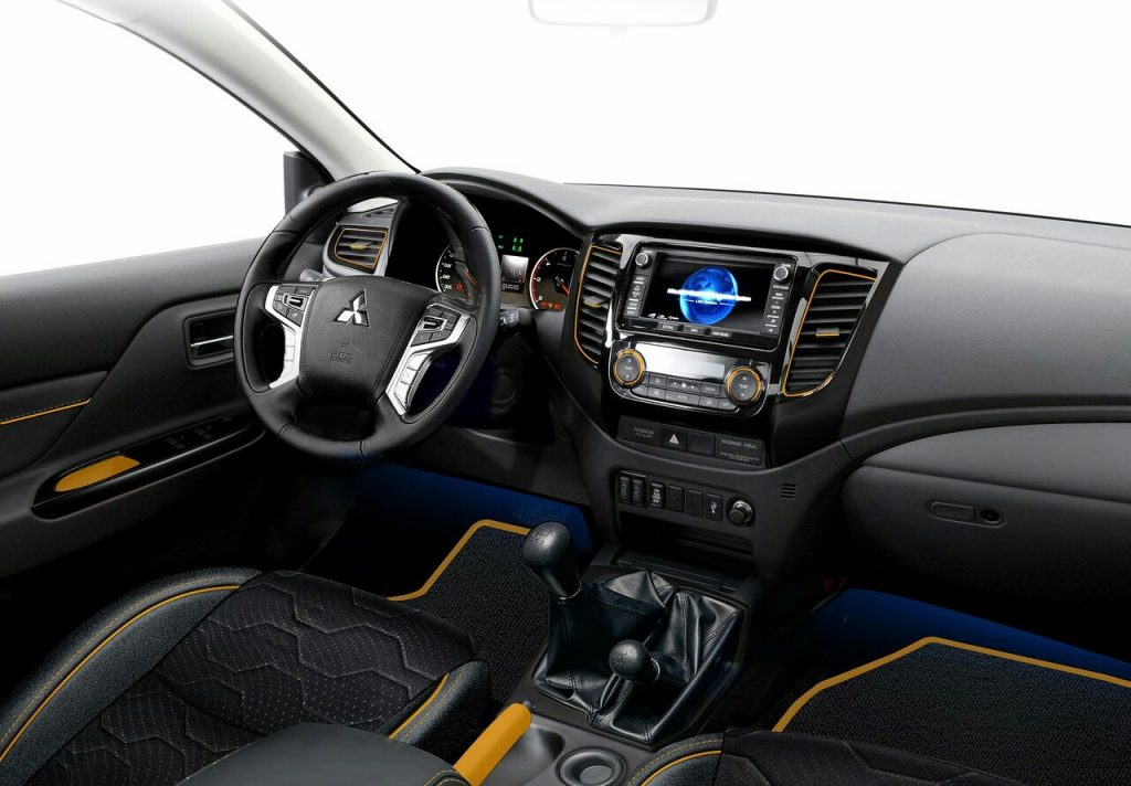 Mitsubishi Geoseek L200 tavan sepeti ve dış ekipmanları