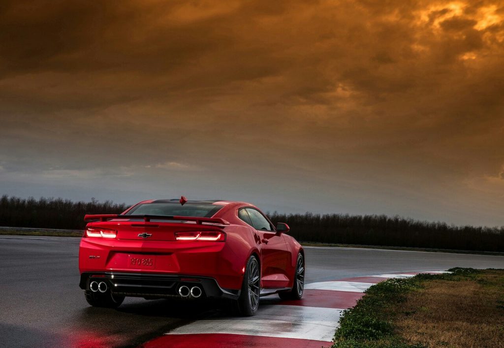 Camaro ZL1 yan görünüm arşiv fotoğrafı