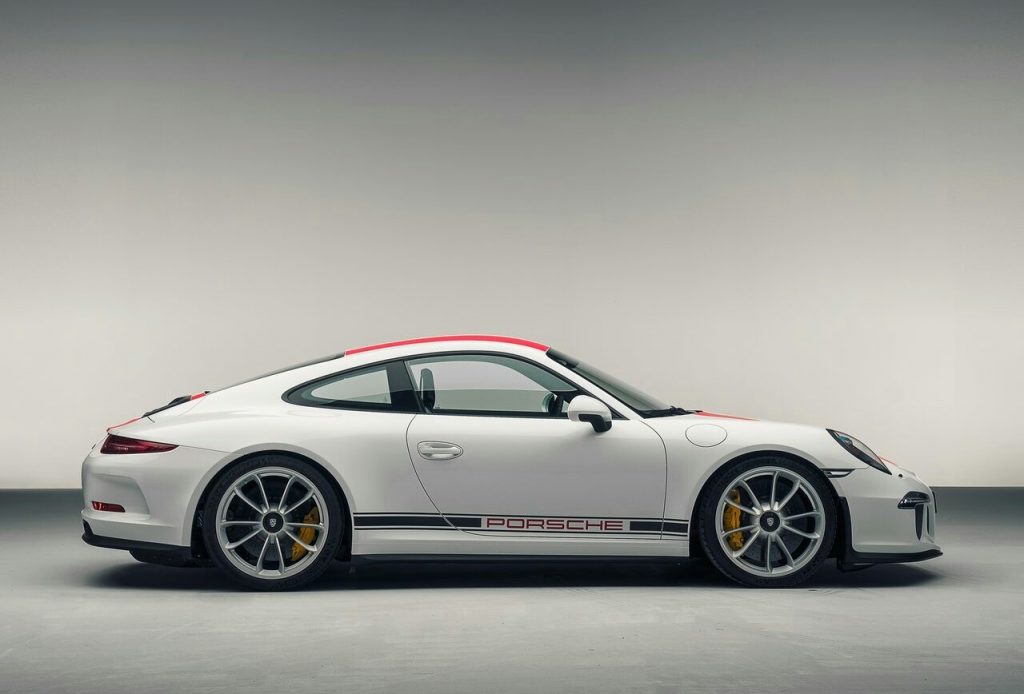 911 R yan profil görünümü
