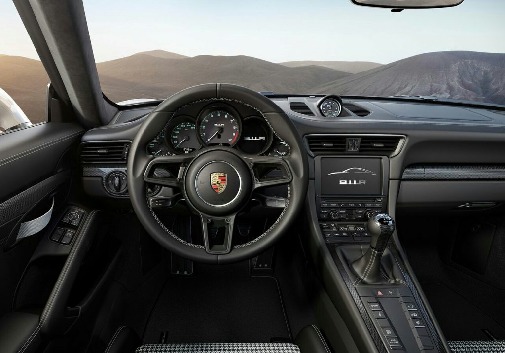 911 R kokpit ve manuel vites görünümü