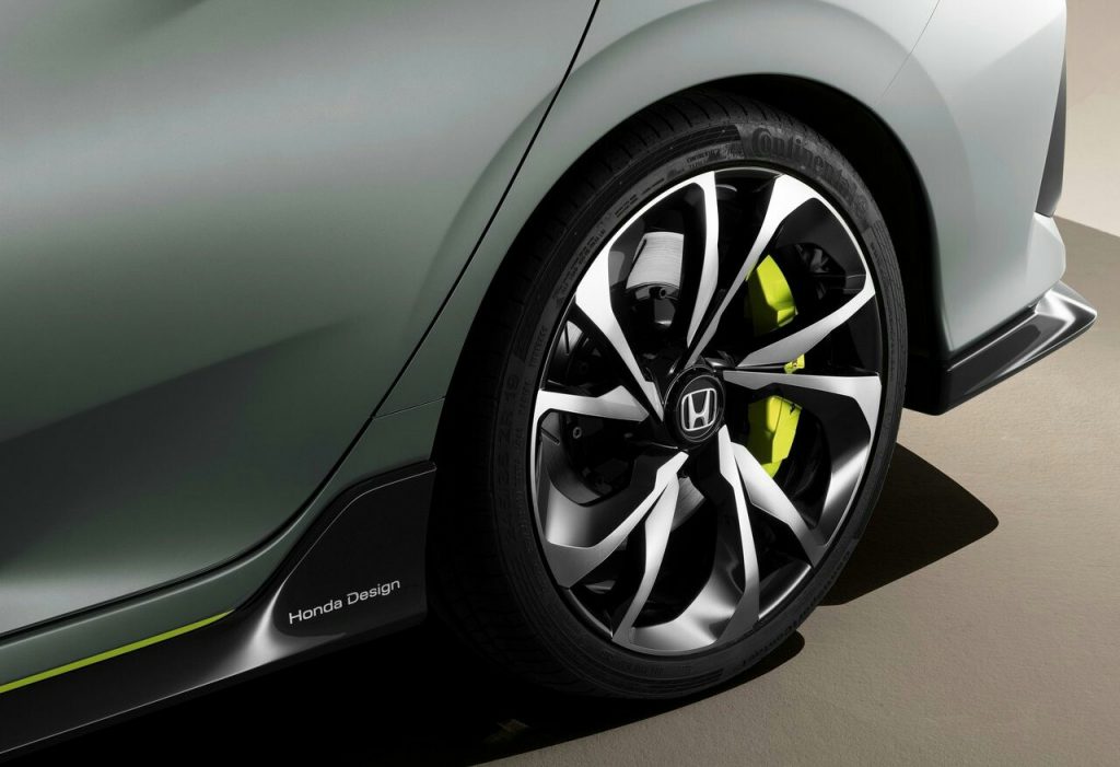 Civic hatchback prototipi jant ve fren detayı