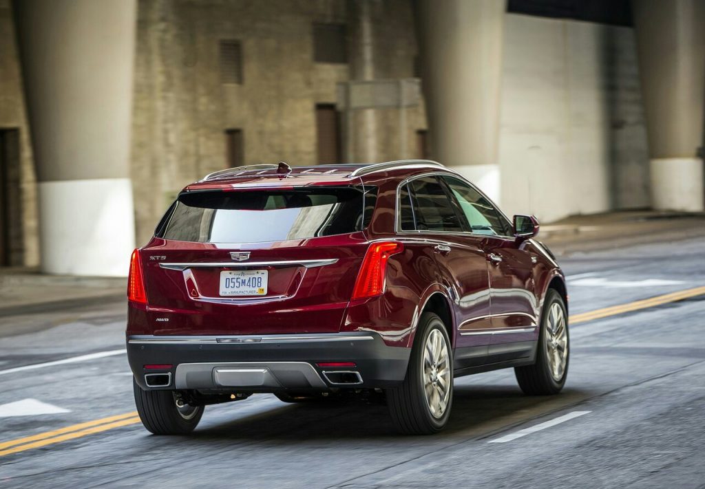 XT5 arka tasarım sürüş görünümü