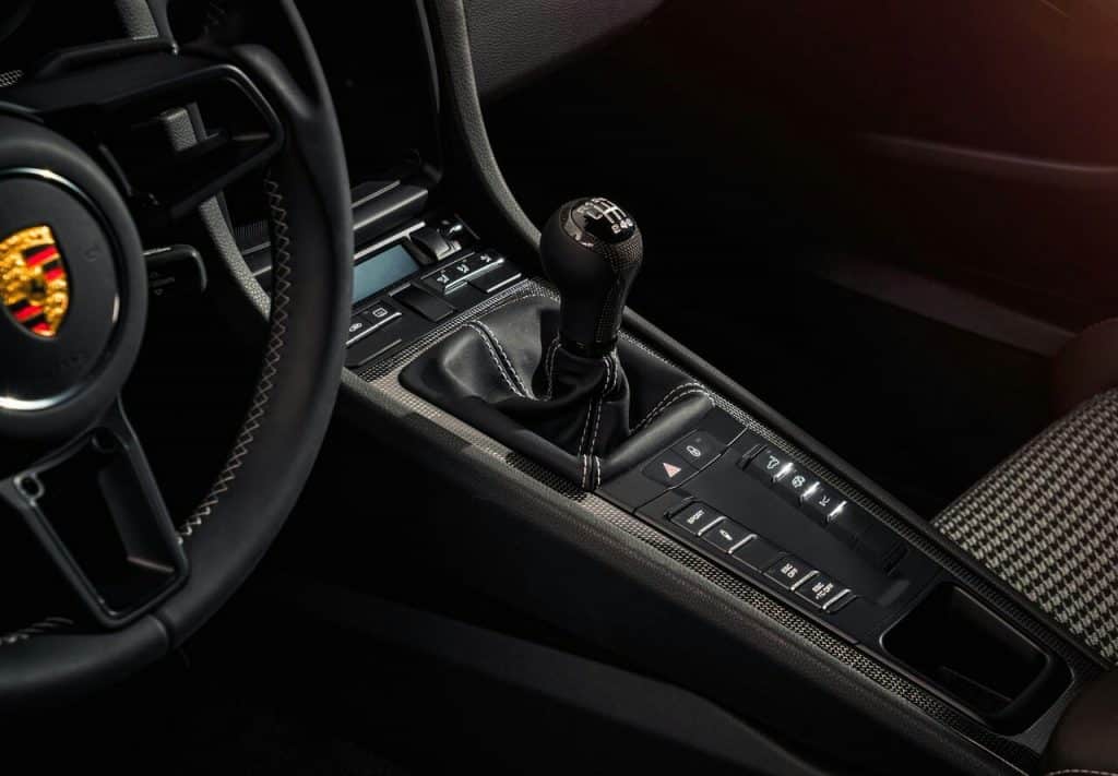 911 R altı ileri manuel vites kolu ayrıntısı