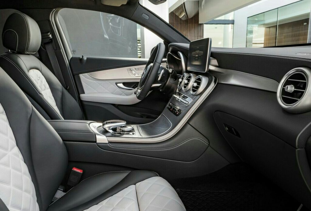 GLC Coupe Mercedes-Benz arşiv görünümü