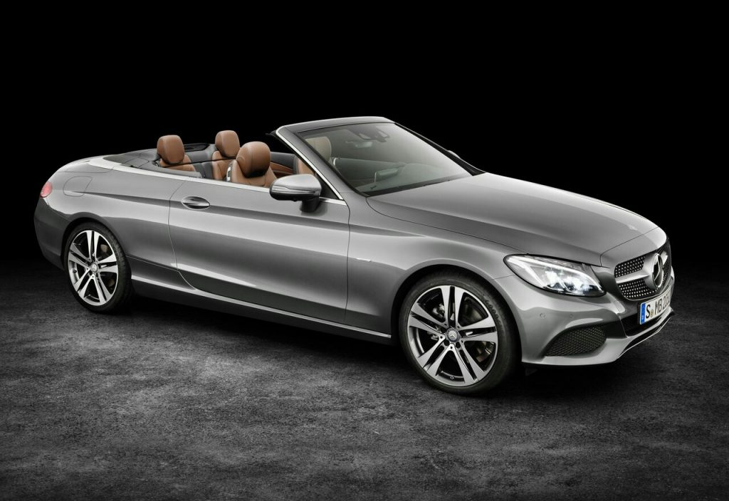 Mercedes-Benz C-Class Cabrio açık tavan gümüş gövde
