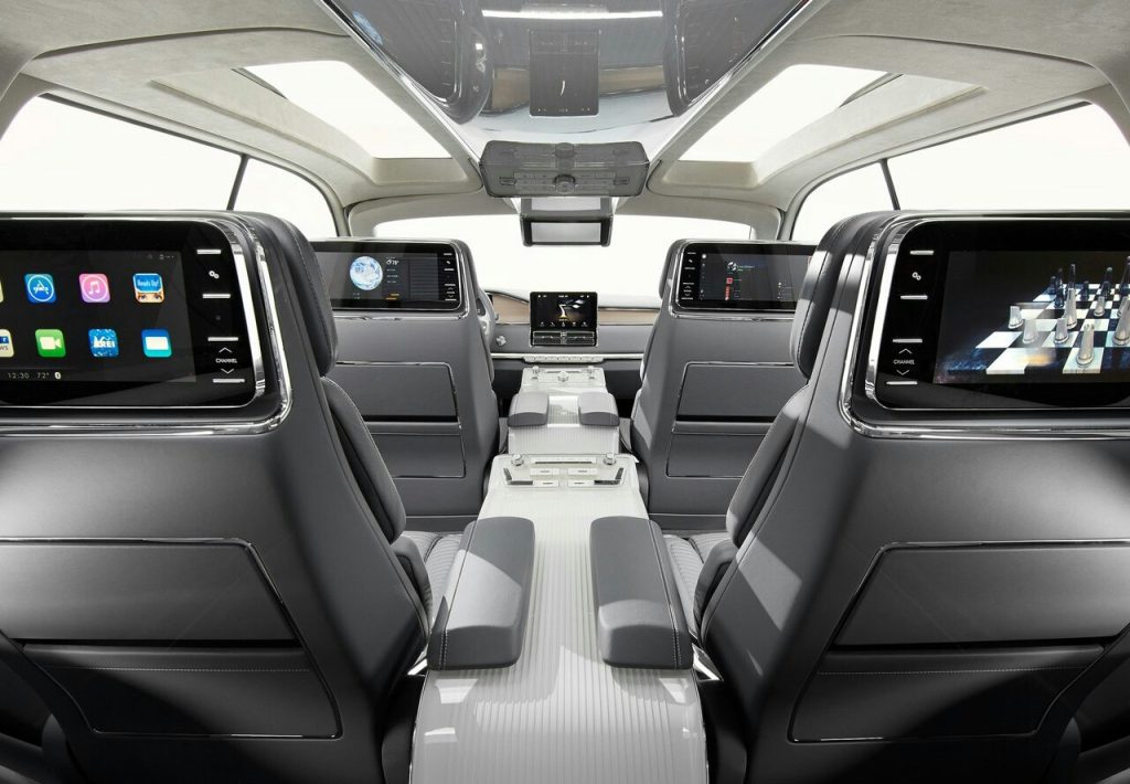 Lincoln Navigator konsepti gösterim aracı