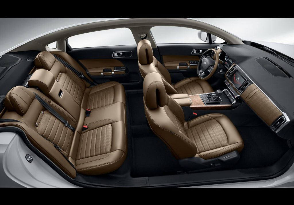 Citroen C6 arşiv görünümü