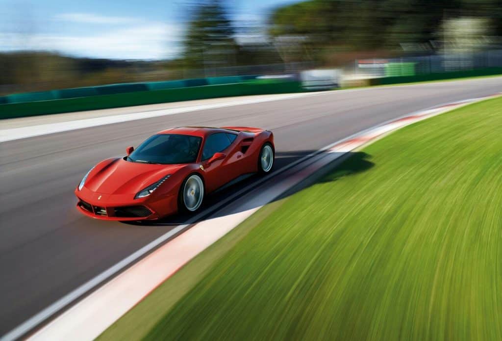 488 GTB arka üç çeyrek görünümü