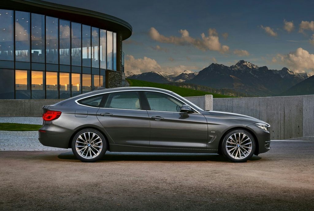 BMW 3 Serisi Gran Turismo gri gövde yan profil