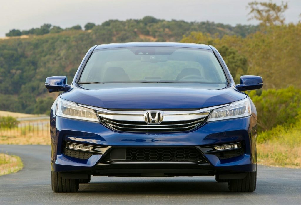 Honda Accord Hybrid ön tasarım