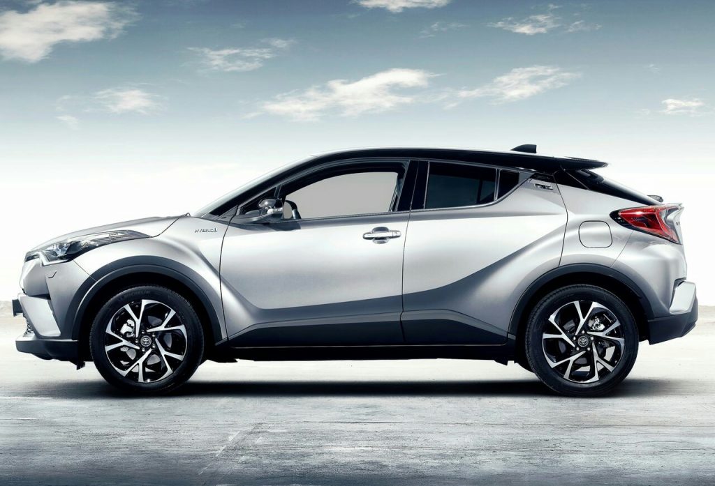 C-HR arka tasarım ve stop lambaları