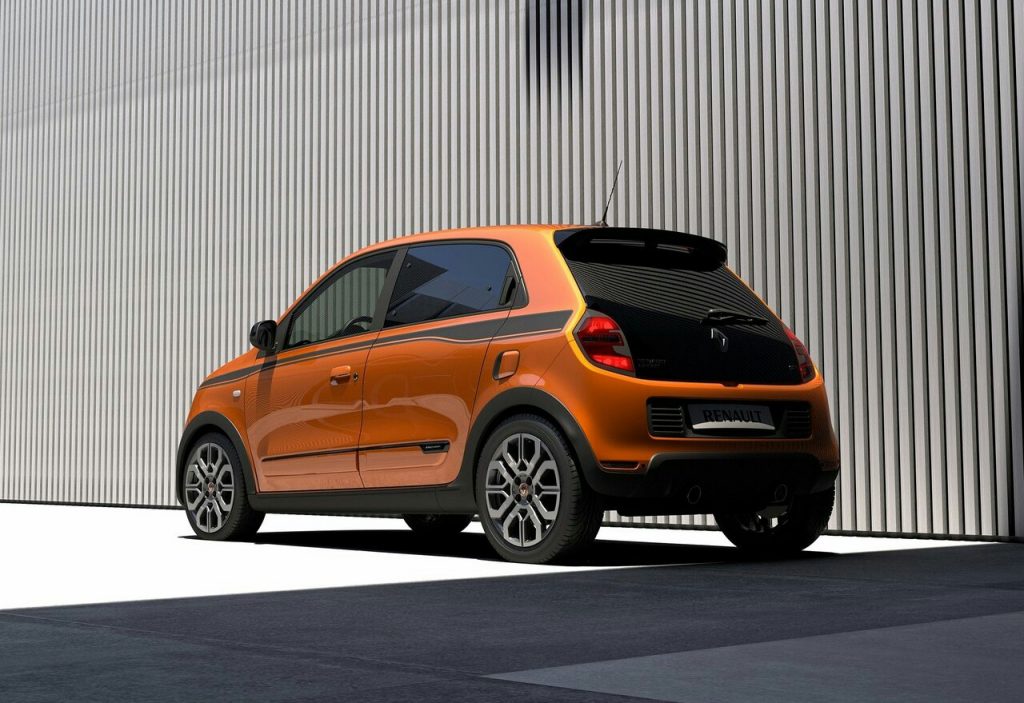 Renault Twingo GT turuncu gövde görünümü