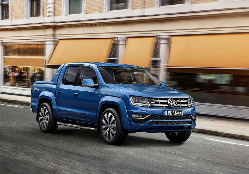 Volkswagen Amarok V6 şehir içinde sürüş görünümü
