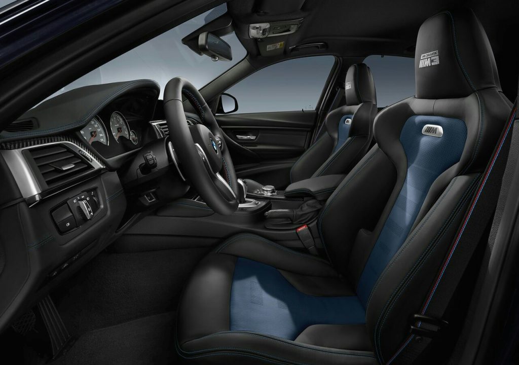M3 30 Jahre Black Fjord Blue Merino iç mekan