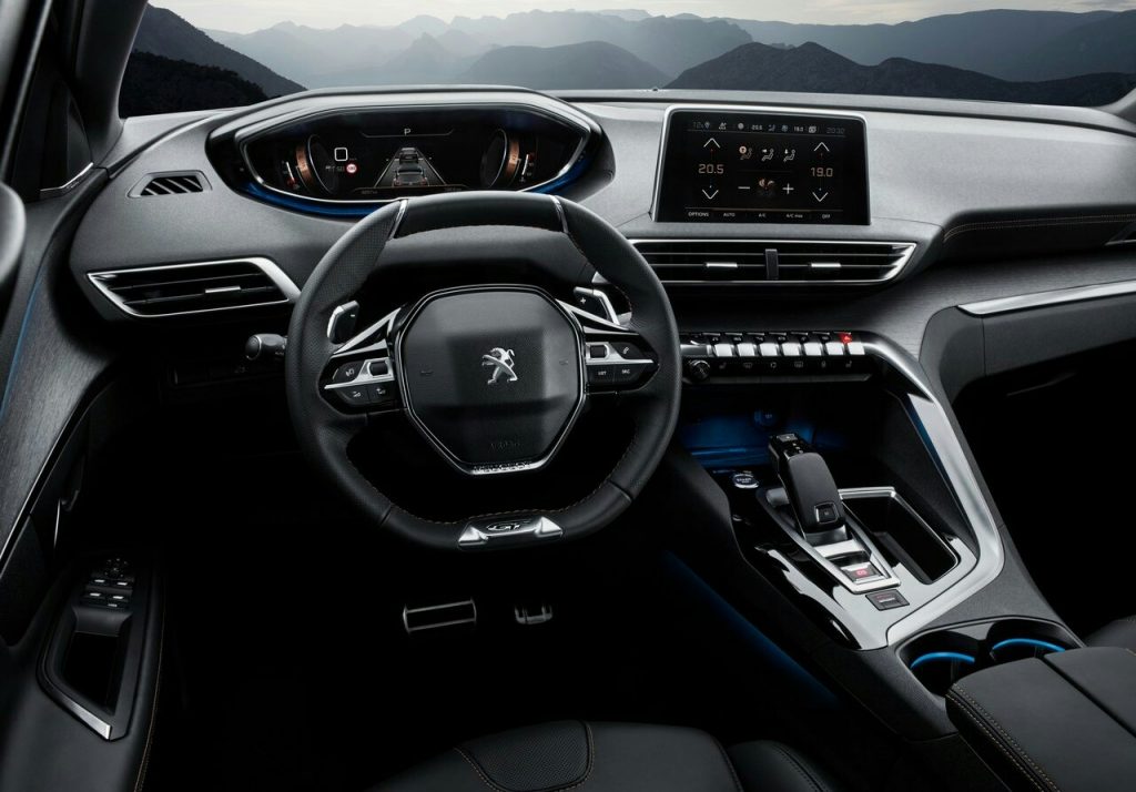 Peugeot 3008 GT i-Cockpit iç mekan