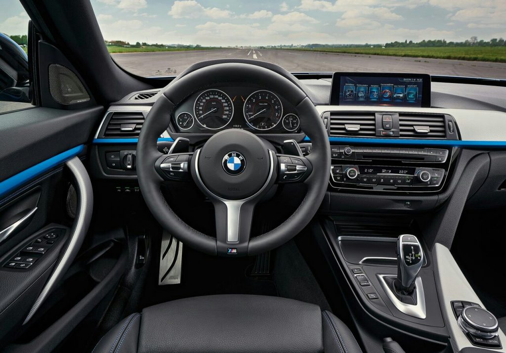 BMW 340i Gran Turismo M Sport kokpit ve direksiyon