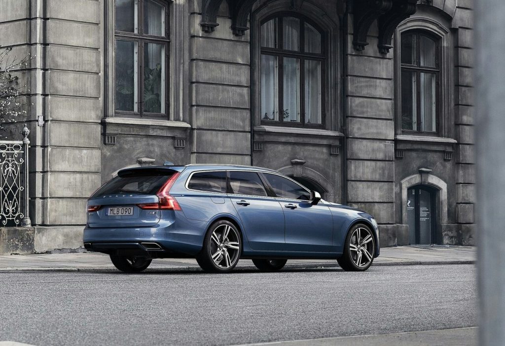 Volvo V90 gövde tasarımı arşiv görseli
