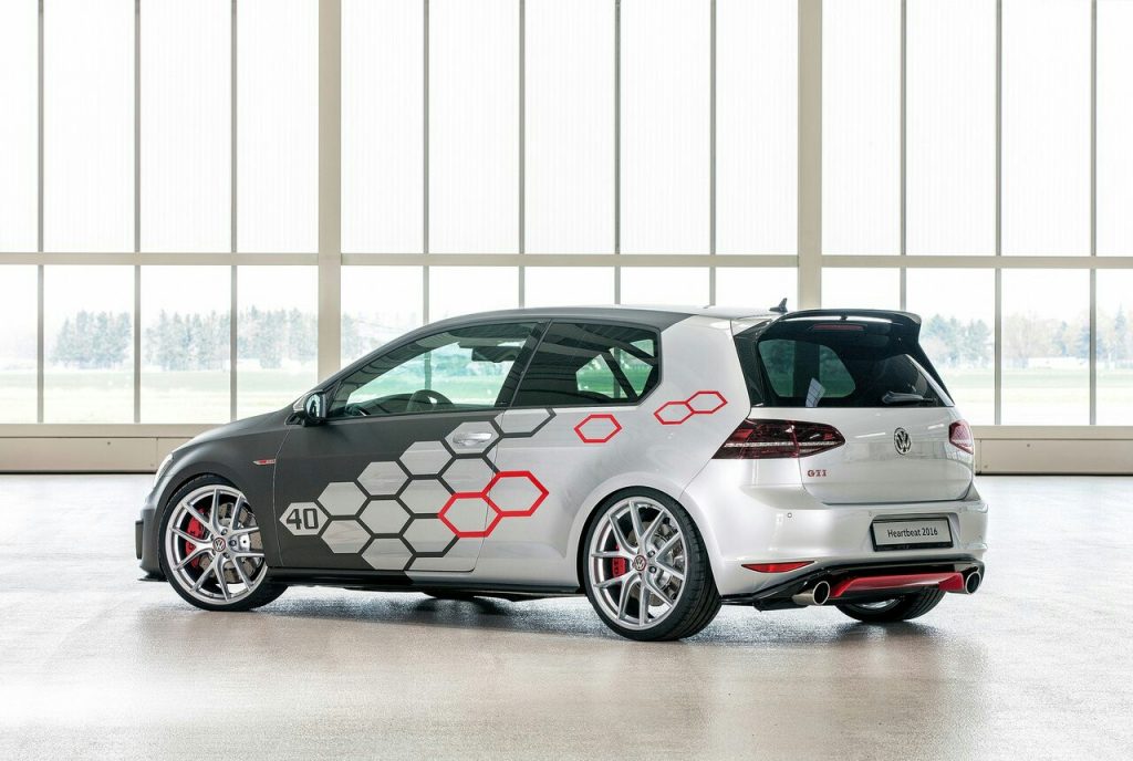 Golf GTI Heartbeat arka üç çeyrek görünümü